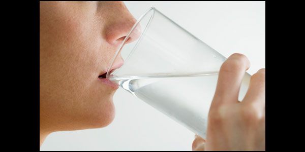 10 Reasons To Drink A Glass Of Water