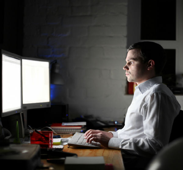 Big Risks, Reasonable Rewards for Online Writers