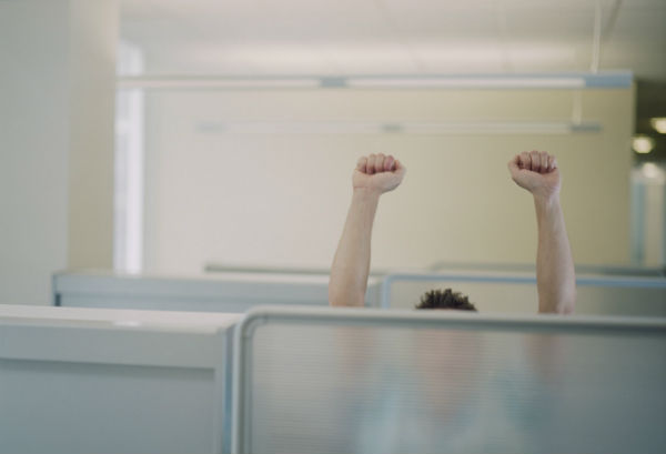 Staying Fit at the Office: 5 Exercises You Can Do at Your Desk