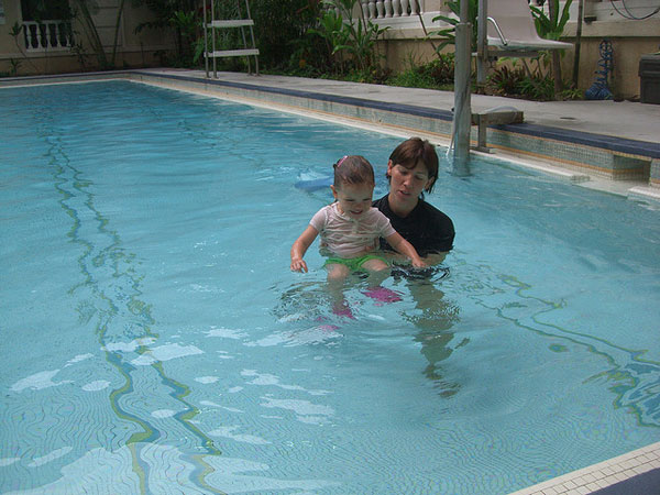 How To Teach Your Toddler To Swim?
