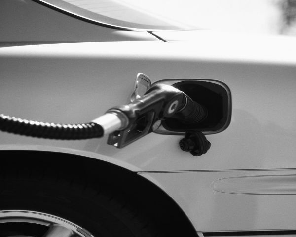 5 Unique Ways to Save Money on Gas