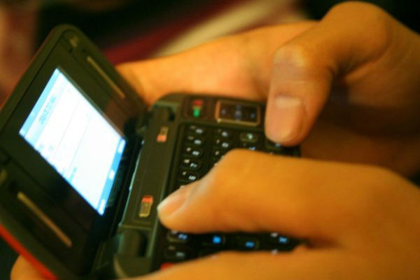 For dads: Distracted driving and your teen