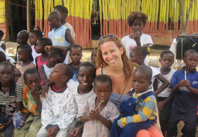 Gain Valuable Work Experience and Skills By Volunteering Abroad