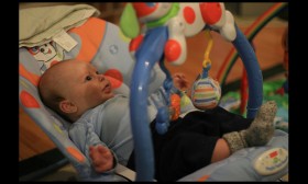 5 Ways to Entertain Your Baby While You Get Things Done